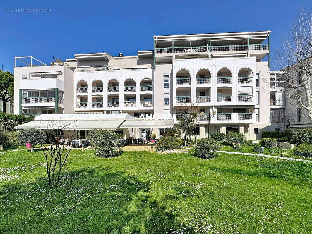 Appartement à MARSEILLE-8E