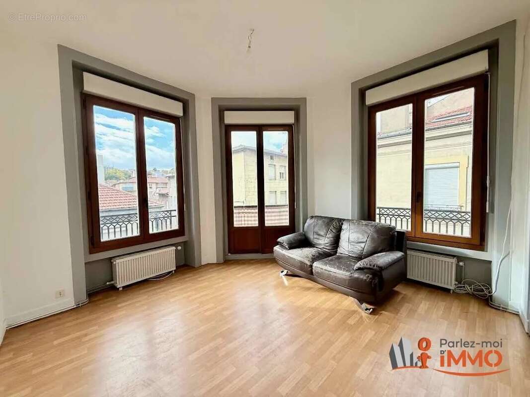 Appartement à SAINT-ETIENNE