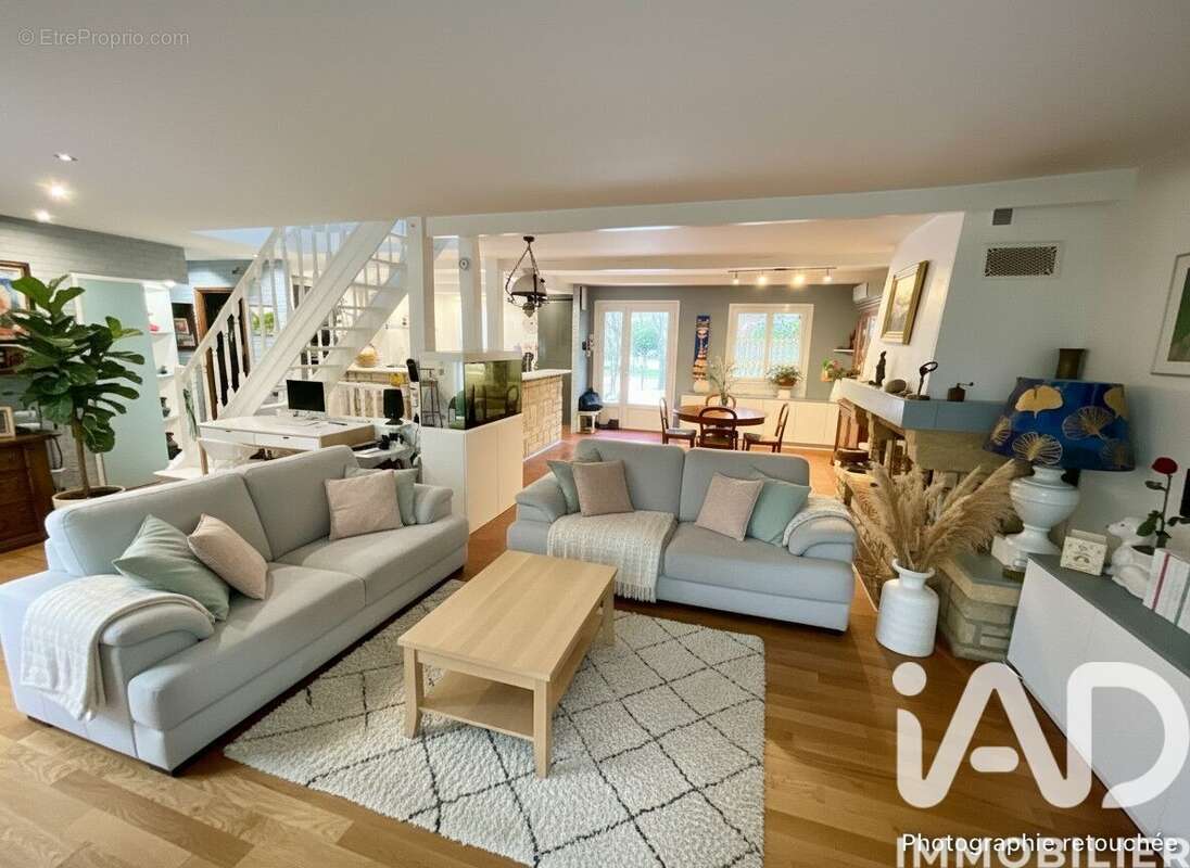 Photo 2 - Maison à SAINT-GERMAIN-LES-ARPAJON