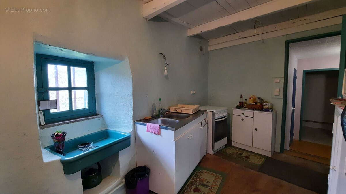 Maison à SAINT-PIERRE-ROCHE