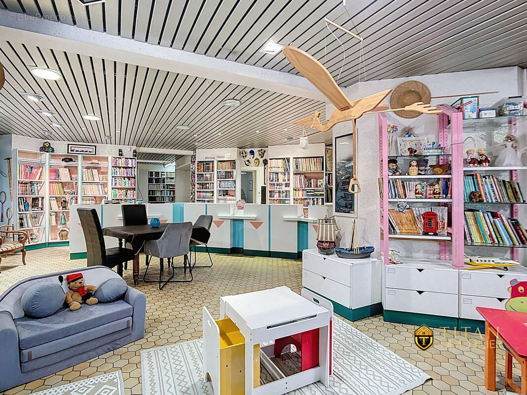 Maison 6 chambres, jardin, garage et local commercial - Saint-Pol-sur-Mer - Titan Immobilier - Maison à FORT-MARDYCK