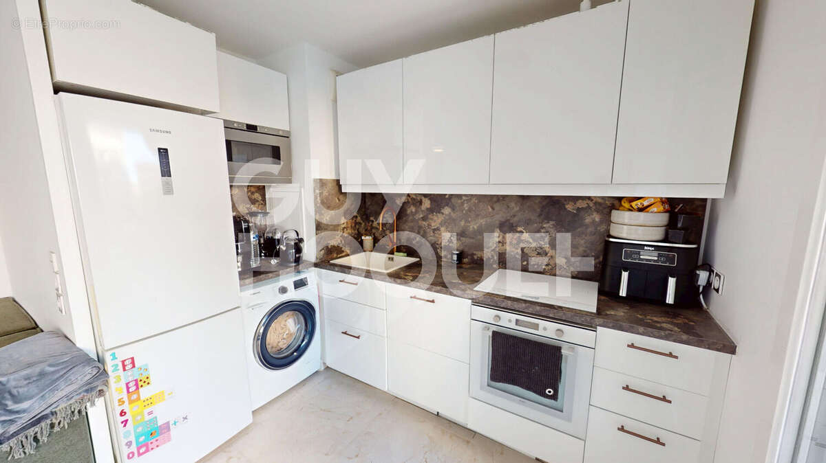Appartement à IVRY-SUR-SEINE