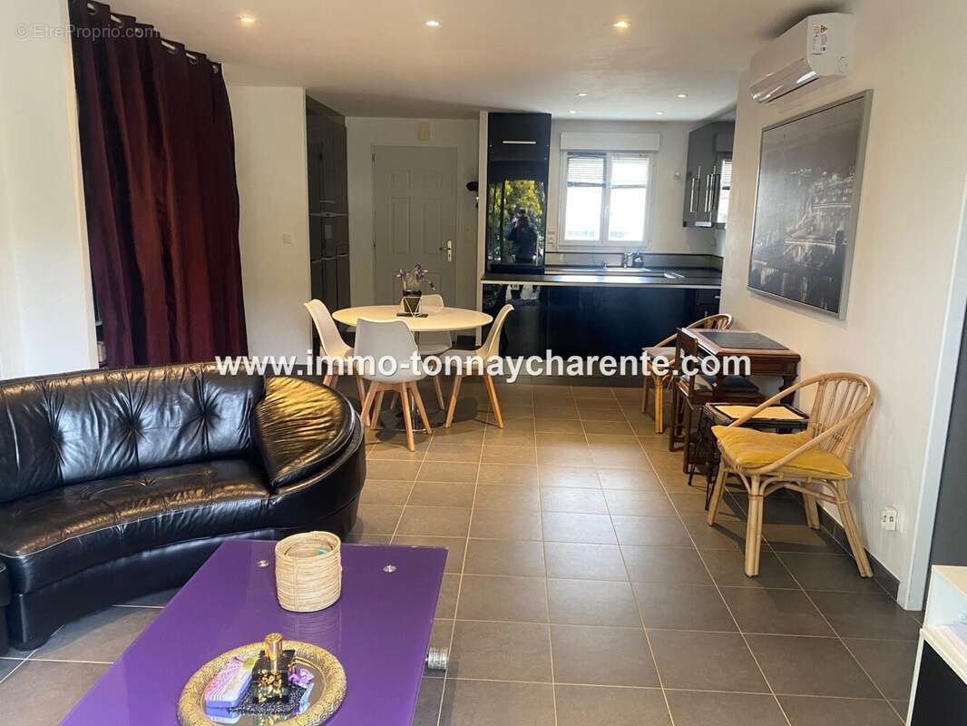 Maison à TONNAY-CHARENTE