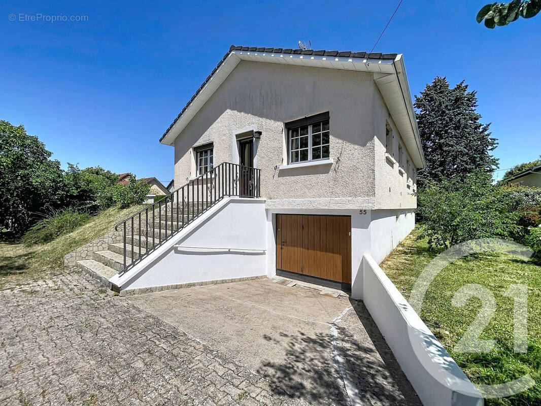 Maison à LONGVIC