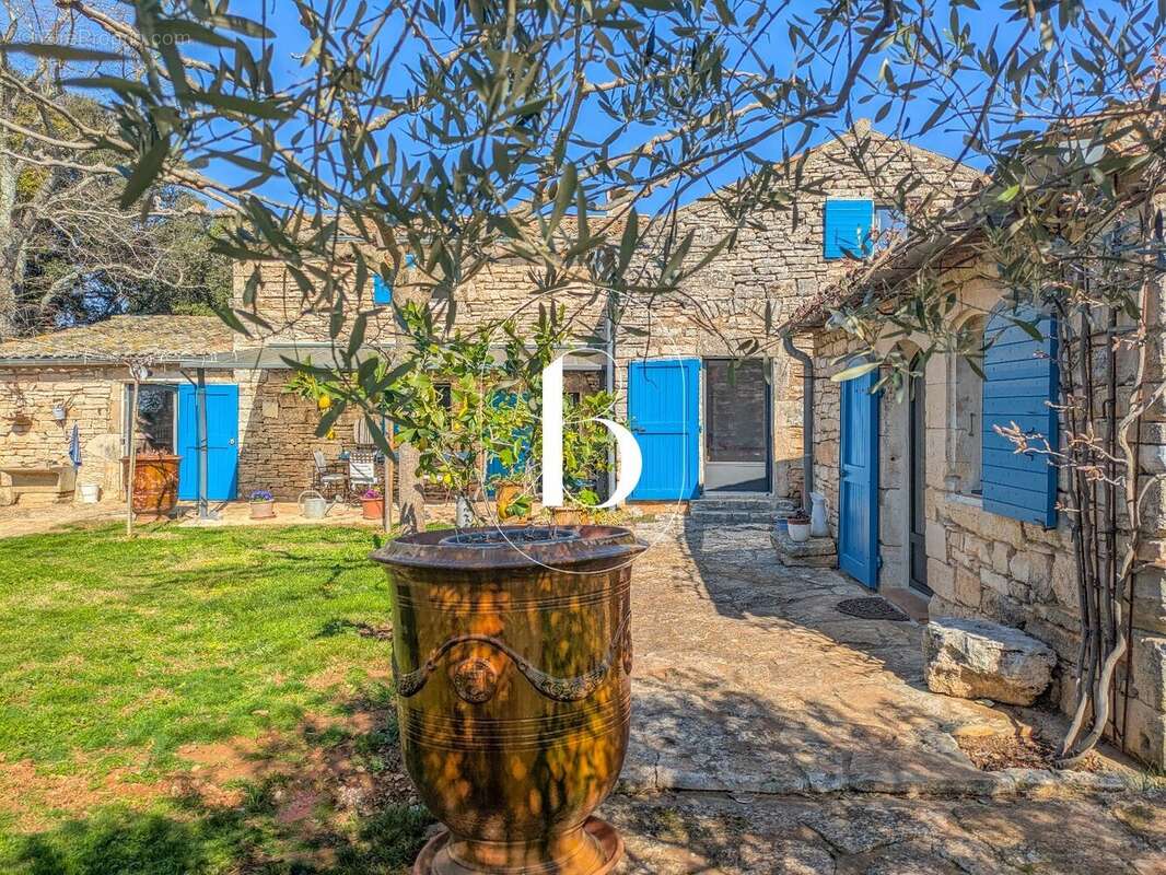 Maison à ORGNAC-L'AVEN