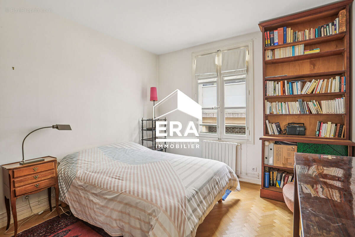 Appartement à PARIS-5E