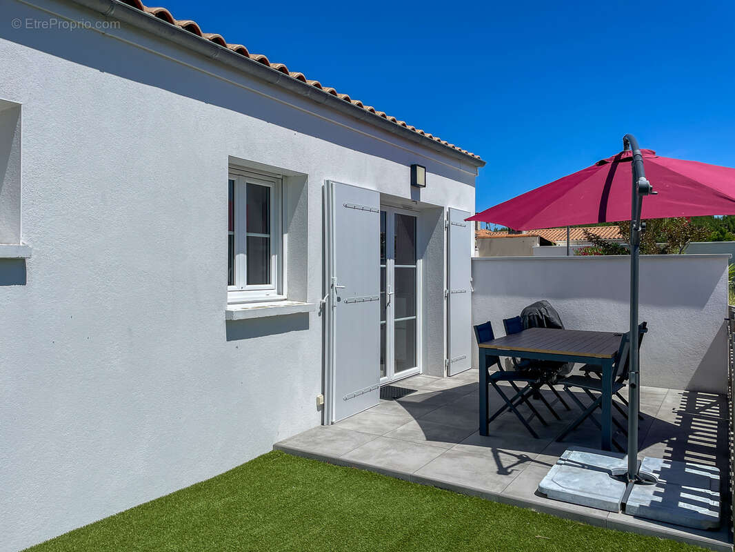 Maison à LES MATHES