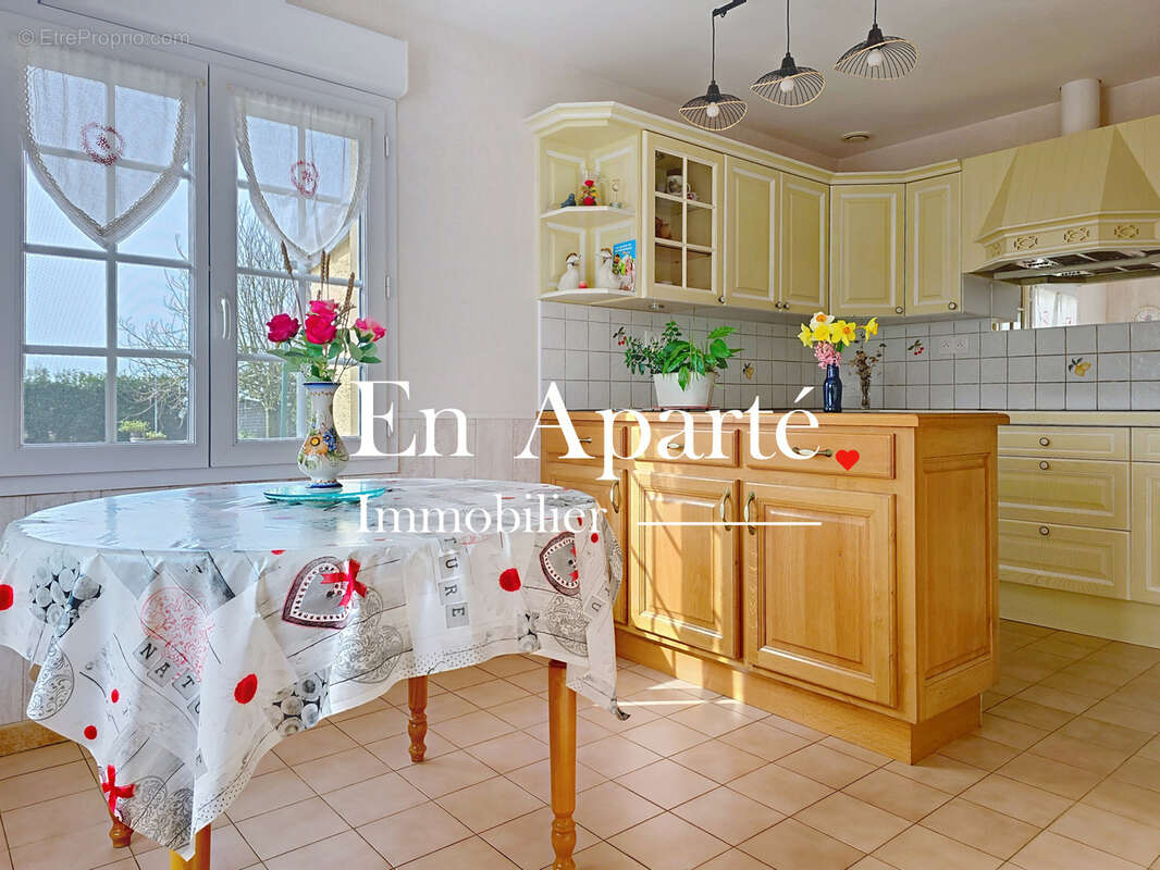 Maison à LENGRONNE