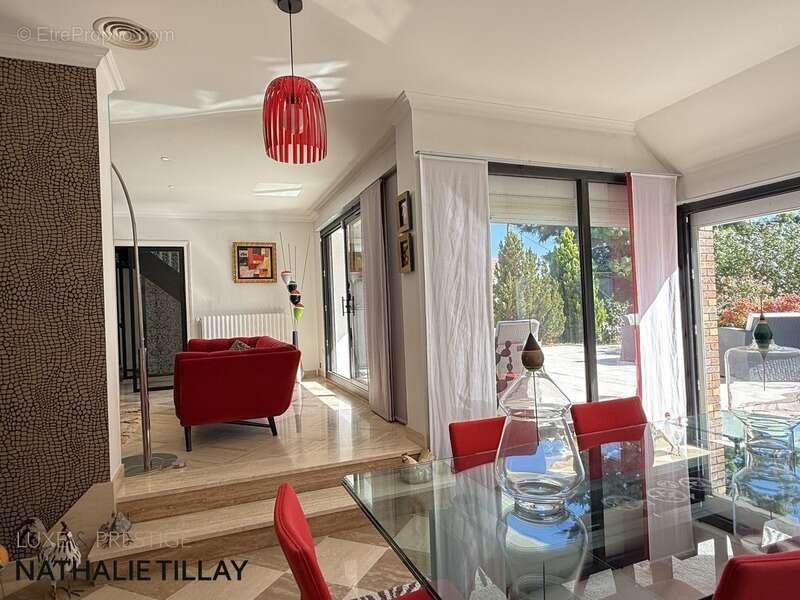 Maison à SAINT-PRYVE-SAINT-MESMIN