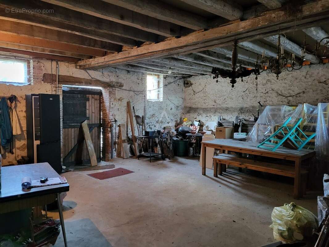 Maison à FROMENTIERES