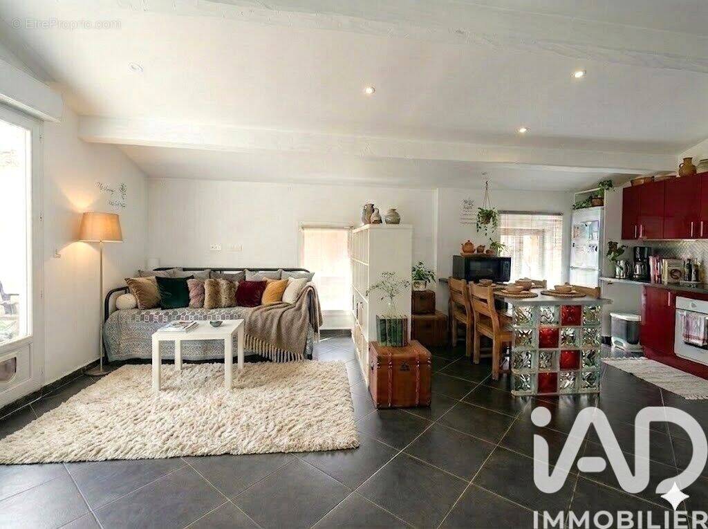 Photo 1 - Appartement à SALERNES