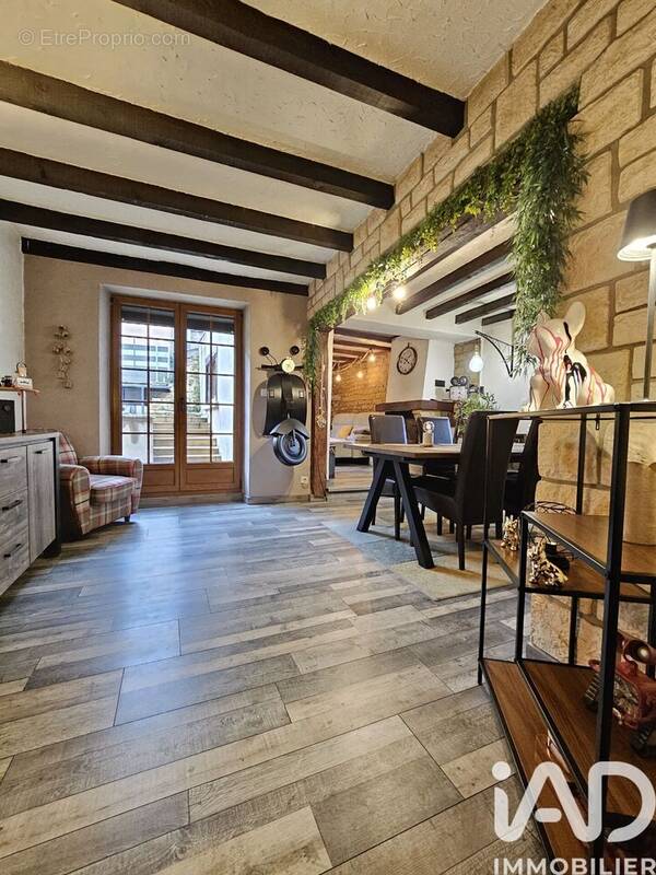 Photo 1 - Maison à COSNES-ET-ROMAIN