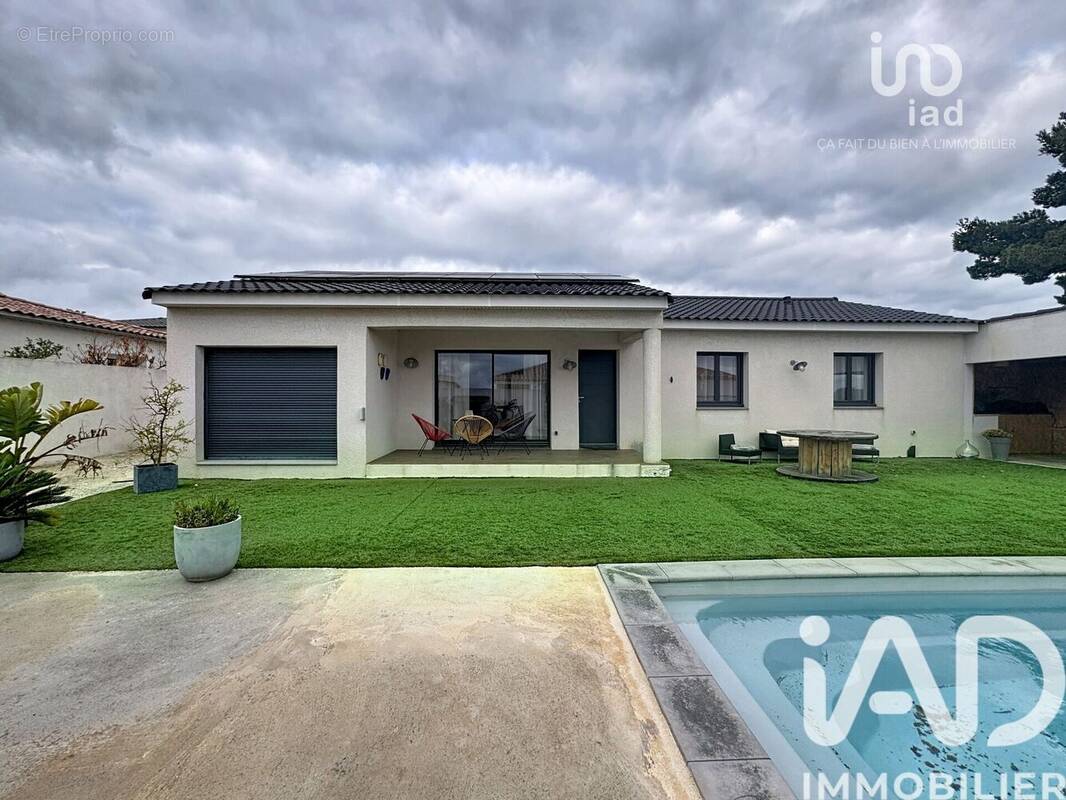 Photo 1 - Maison à PORT-DE-BOUC