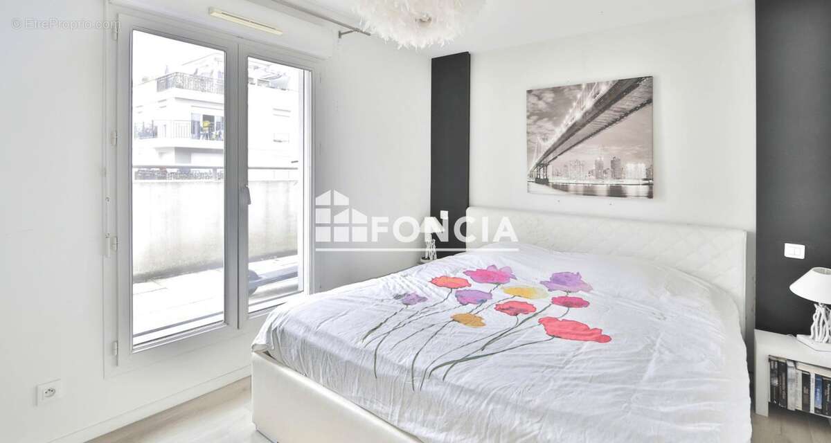 Appartement à SARTROUVILLE