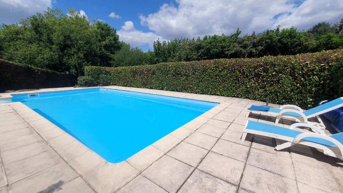 Maison à LA BASTIDE-L&#039;EVEQUE