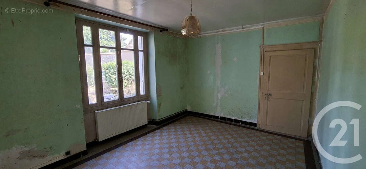 Maison 100 m² à Neuvy-En-Dunois  - photo 6