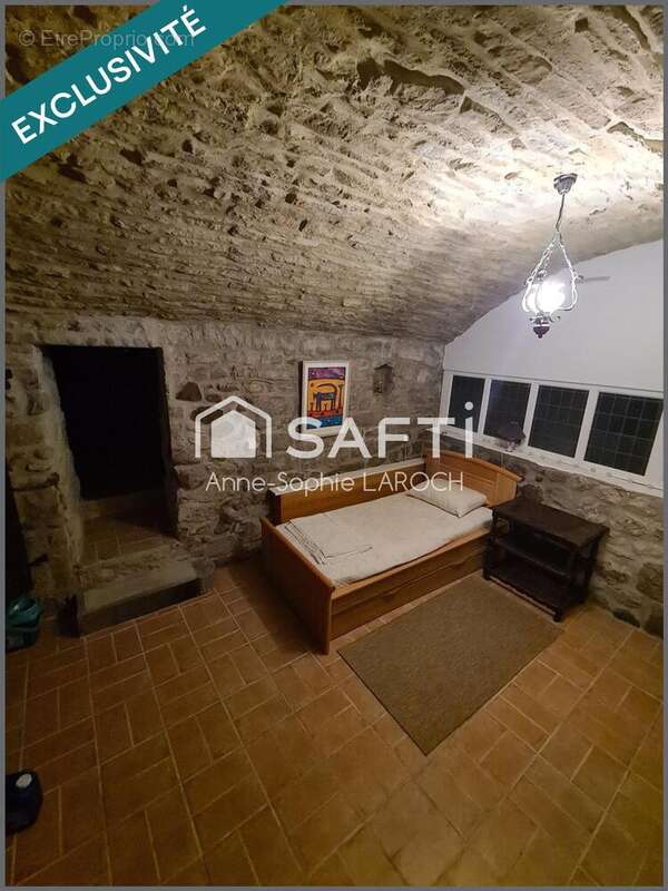 Maison 150 m² à Lanas  - photo 9