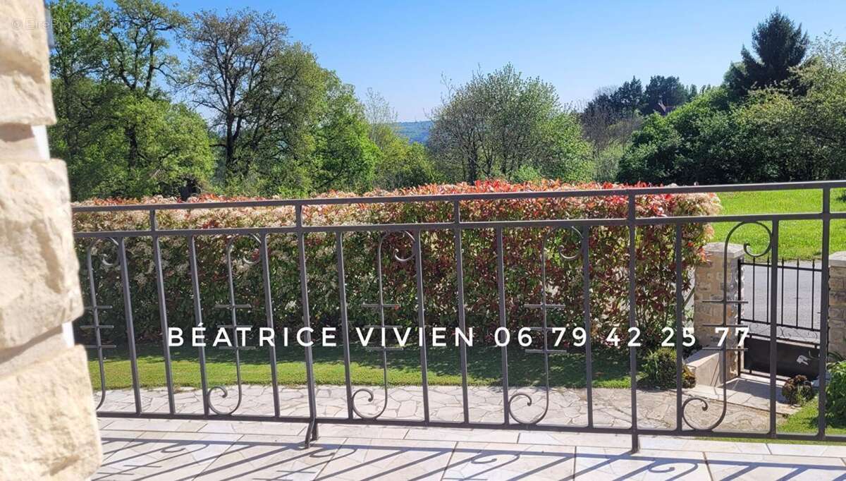 Maison à ROUFFIGNAC-SAINT-CERNIN-DE-REILHAC