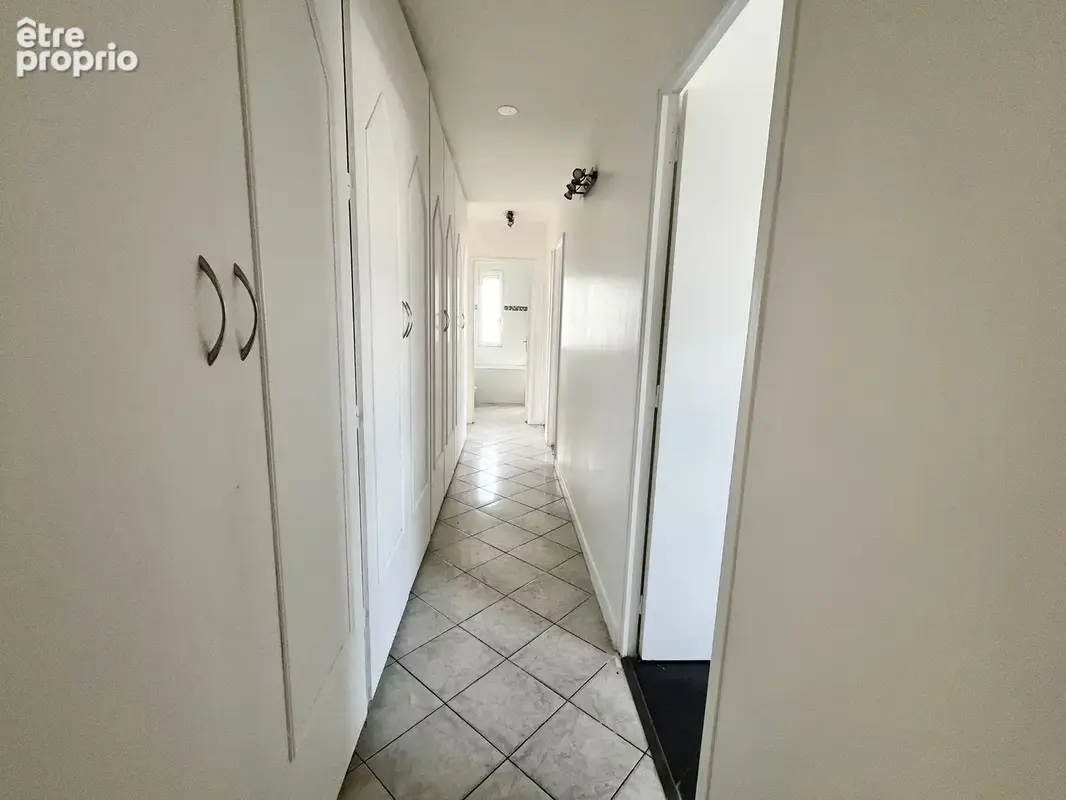 Spécial Investisseur : F5 de 103 m² idéal colocation  Forte rentabilité  Le Blanc-Mesnil - photo 2
