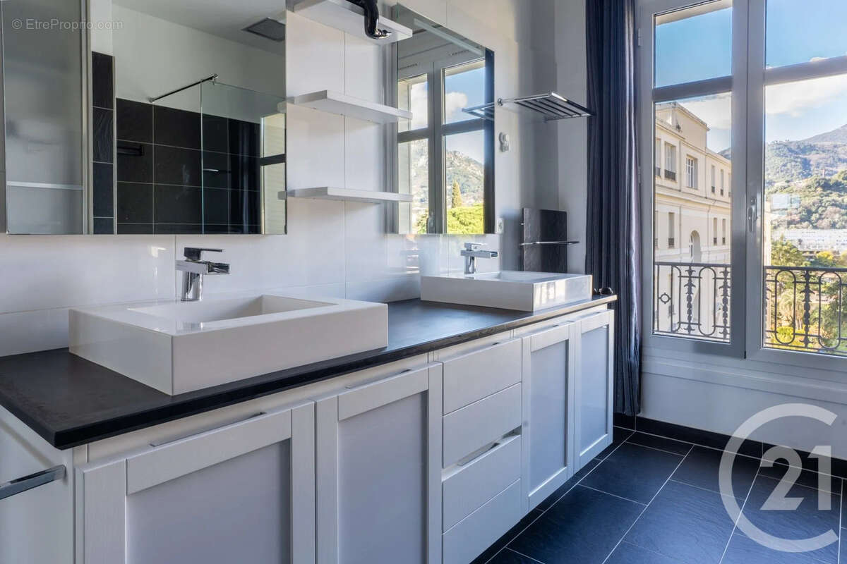 Appartement à MENTON