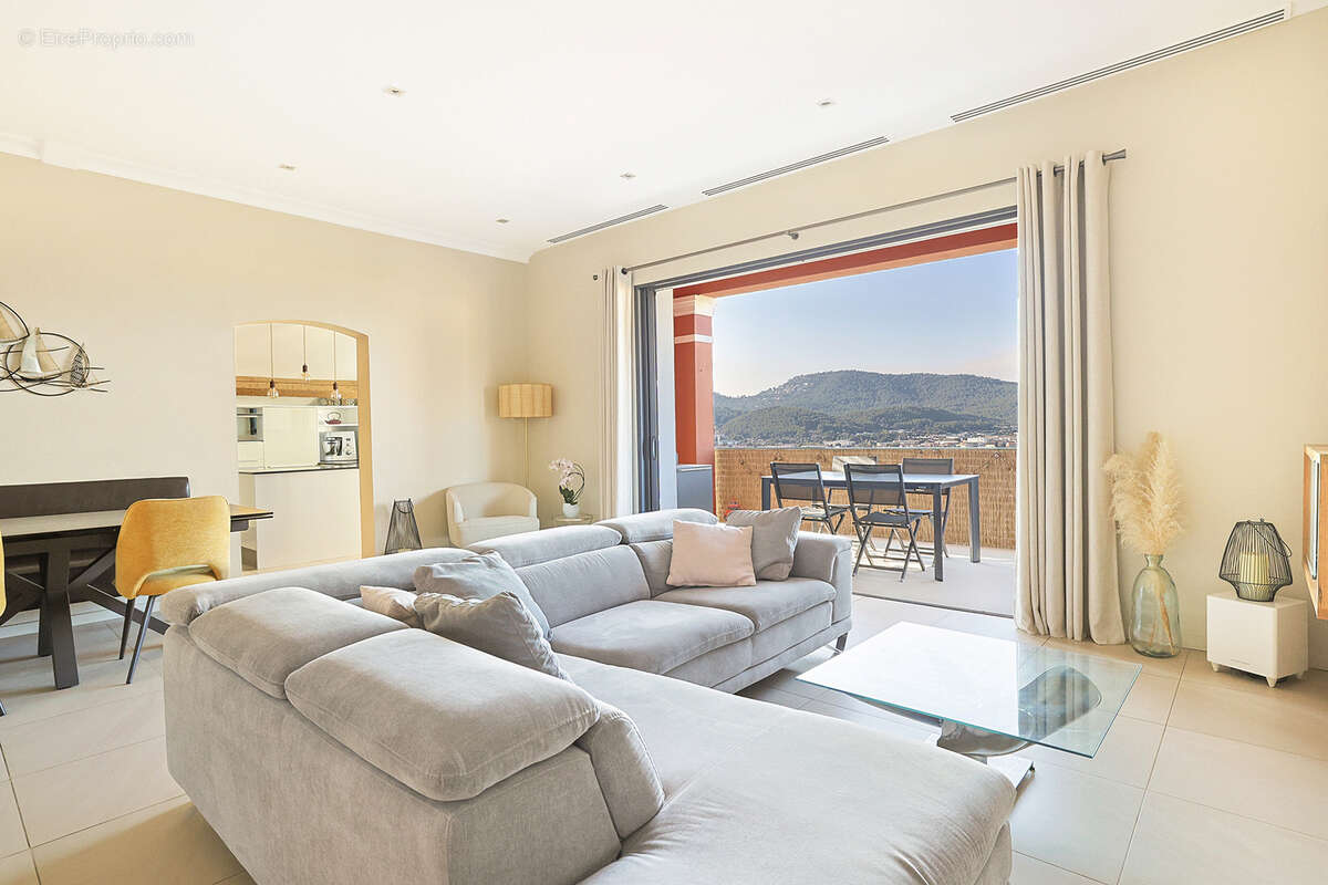 Appartement à HYERES