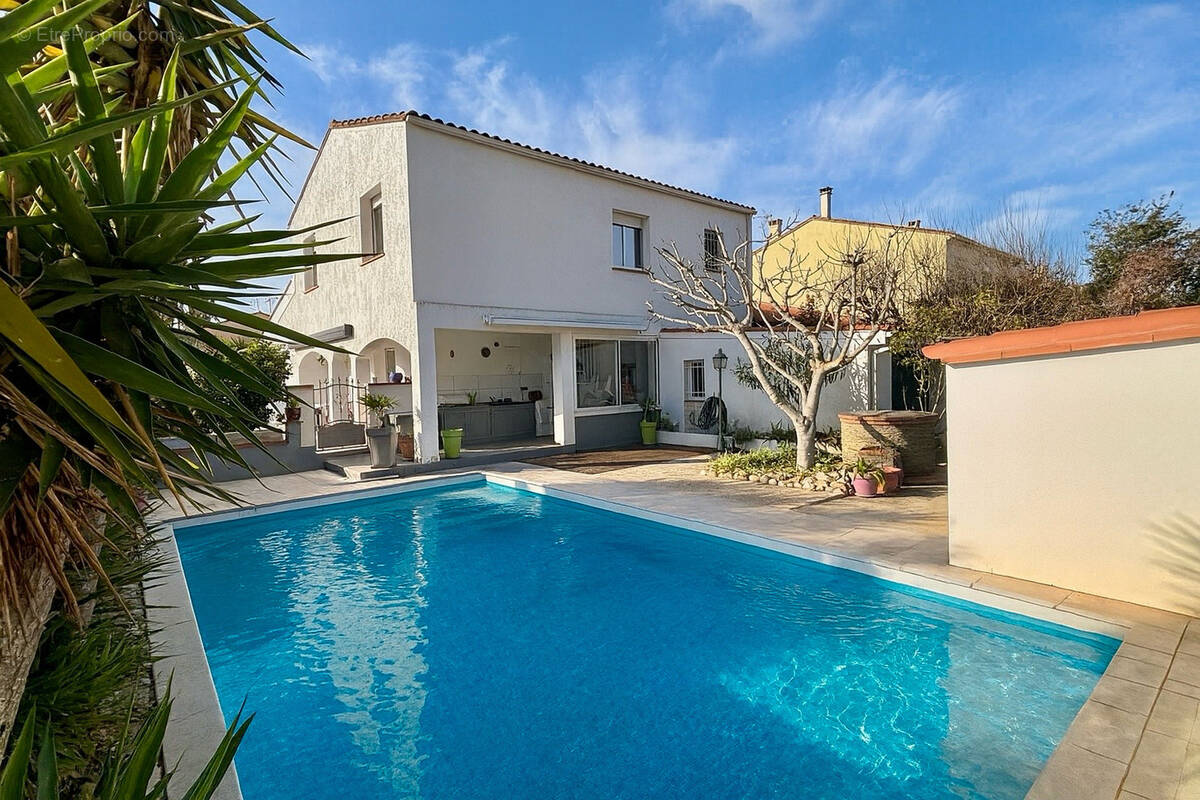 Maison à SAINT-CYPRIEN