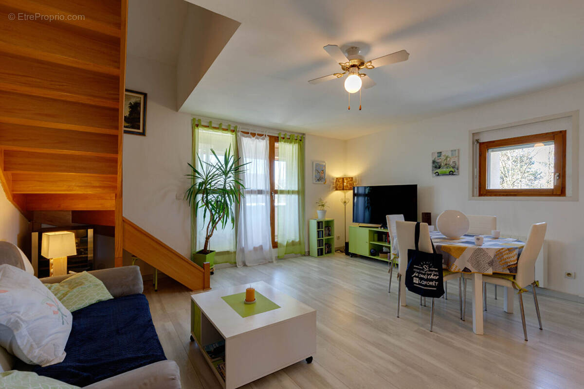 Appartement à DOUVAINE