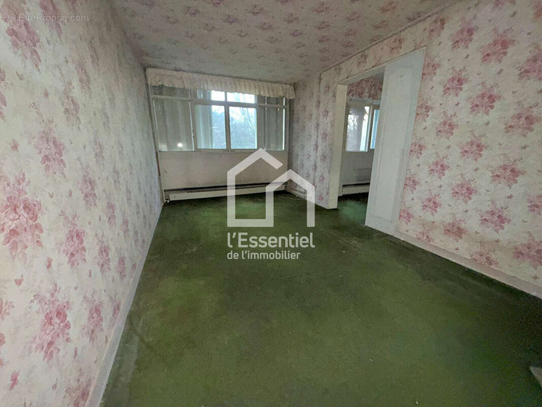 Appartement à VERNEUIL-SUR-SEINE