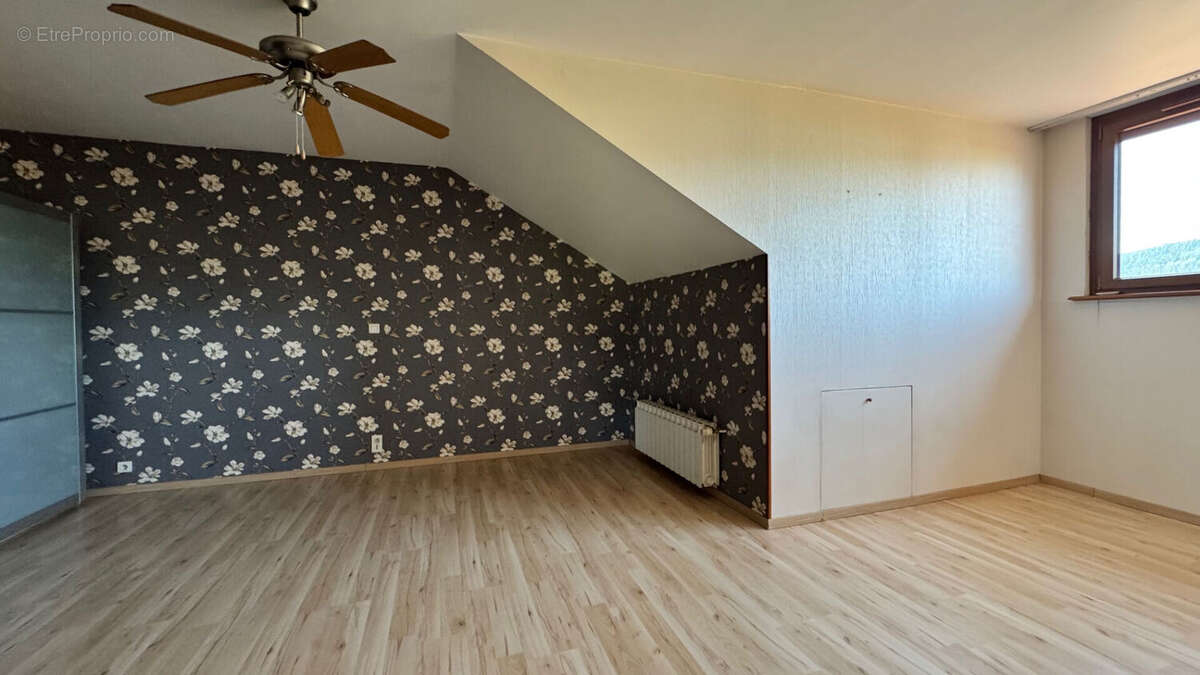 Maison à SAINT-ETIENNE-LES-REMIREMONT