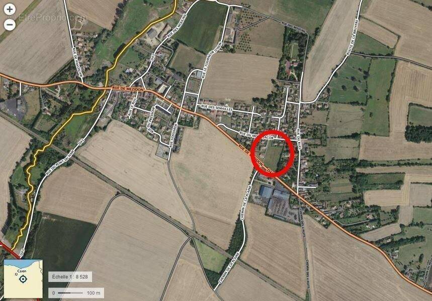 Terrain à MAIZIERES