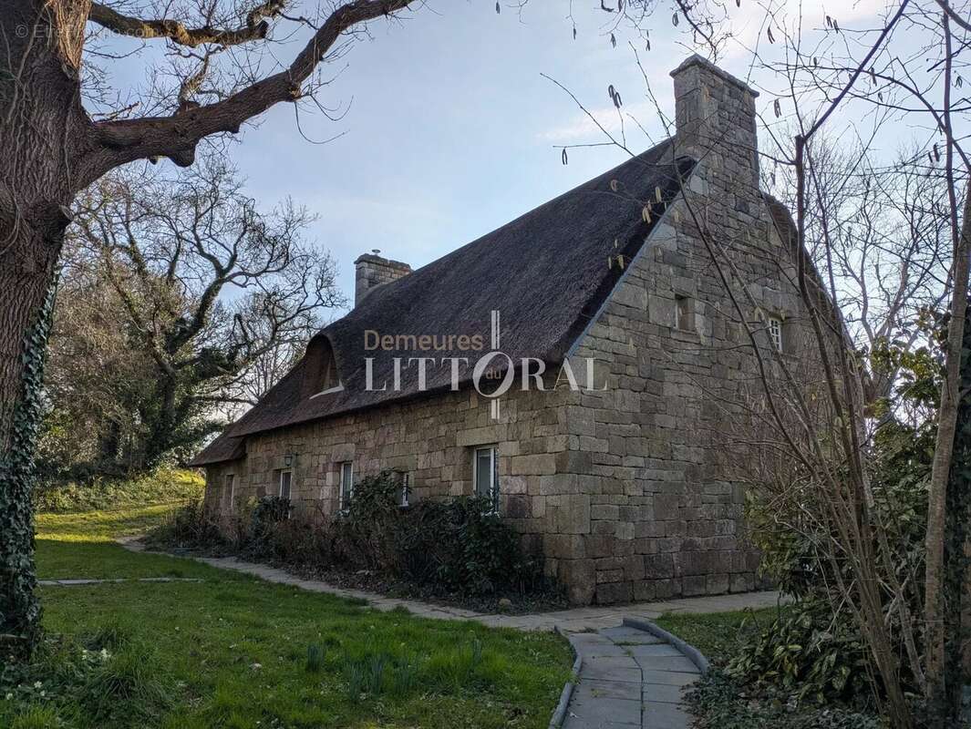 Maison à LOGONNA-DAOULAS