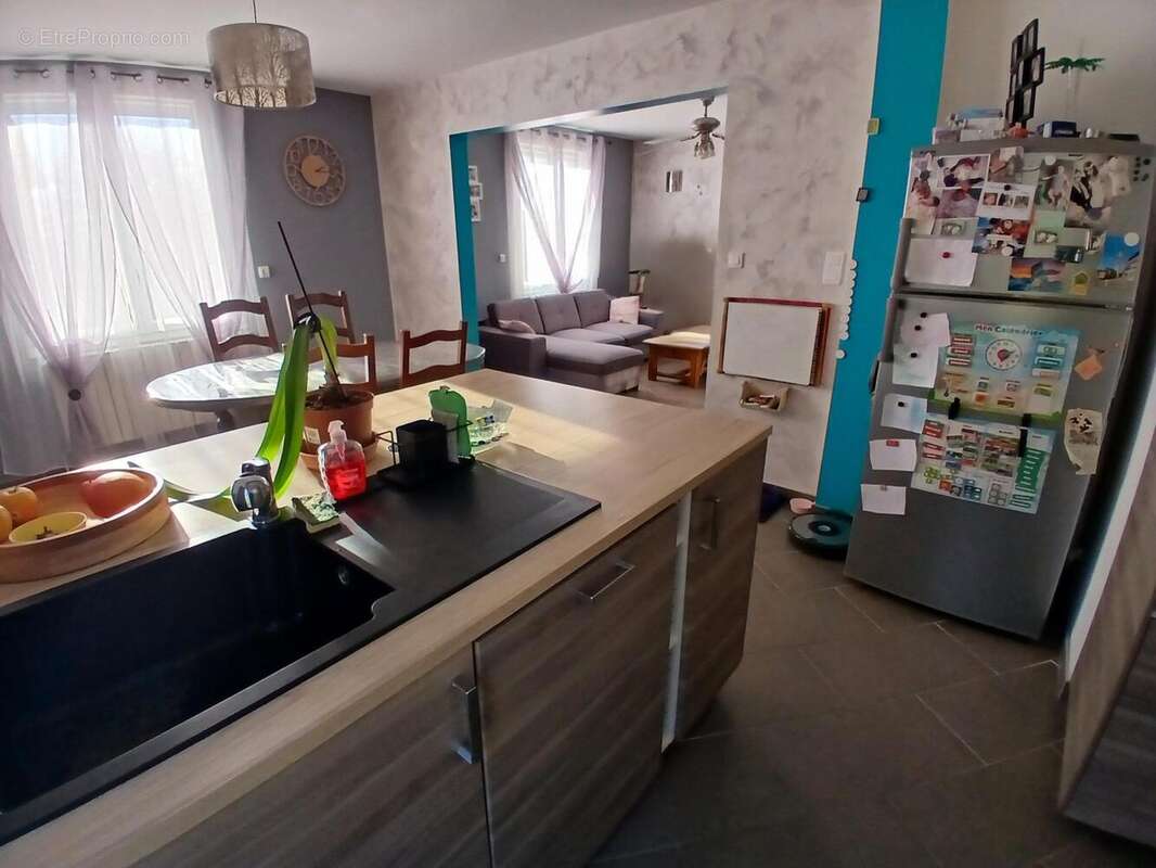 Photo 4 - Maison à ABERGEMENT-LA-RONCE