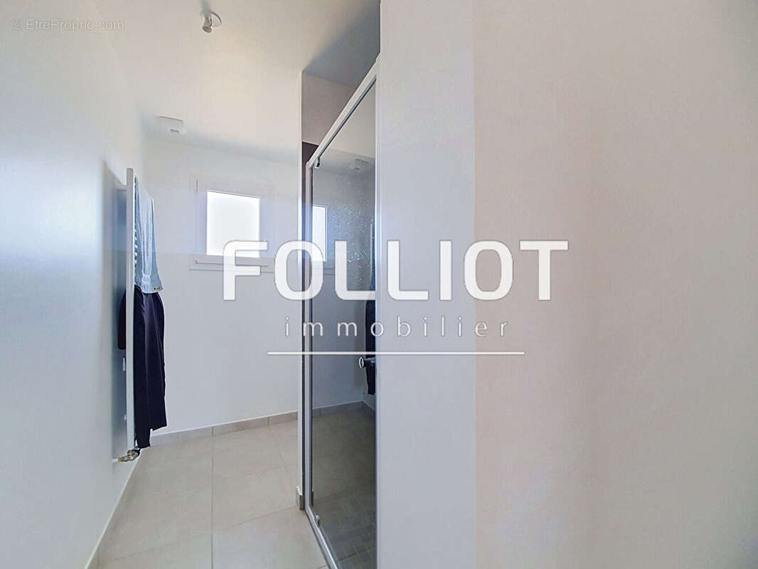 Maison (71m²) - Saint Germain Sur Ay (50430) - A VENDRE - photo 6