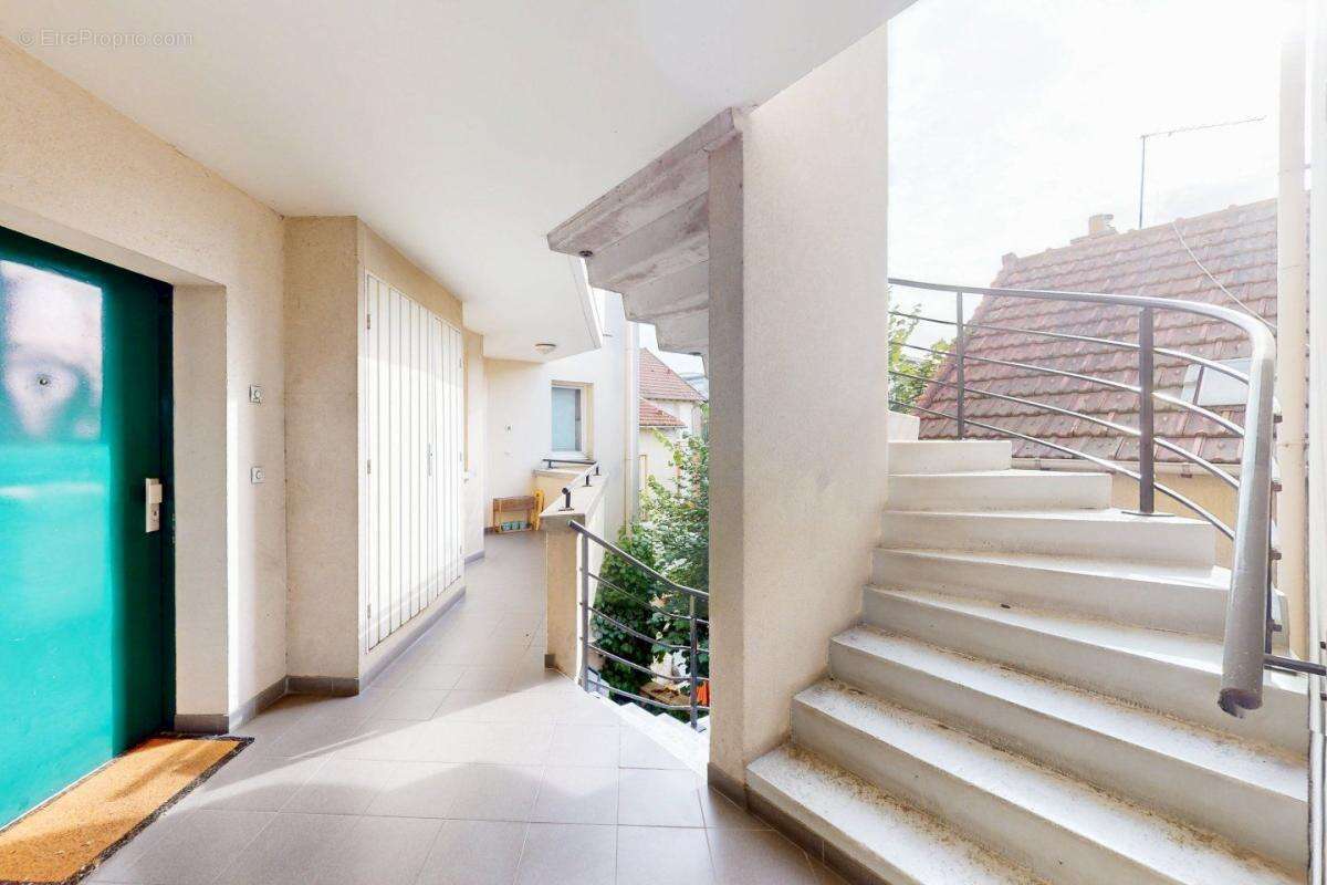 Duplex - 27 rue d’Estienne d’Orves-lot 8 - photo 16
