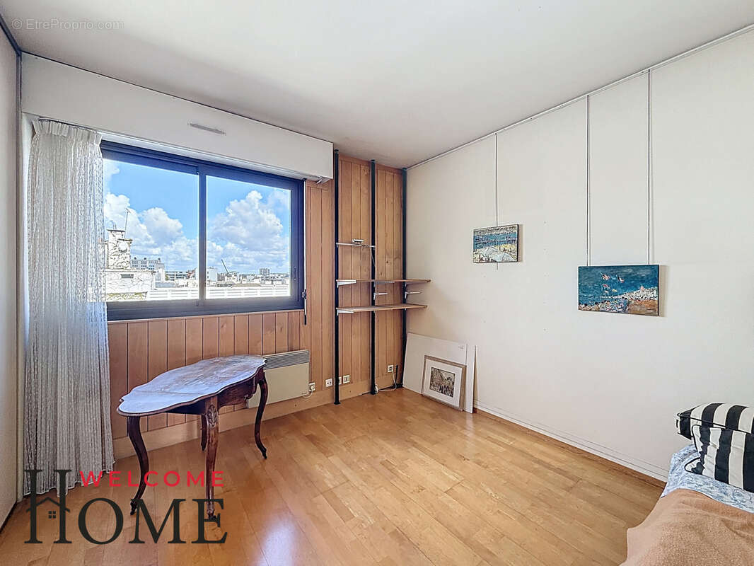 Appartement à LEVALLOIS-PERRET