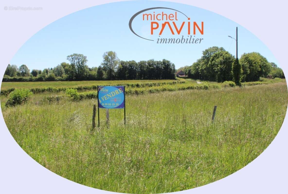 Terrain à LA GUERCHE-SUR-L&#039;AUBOIS