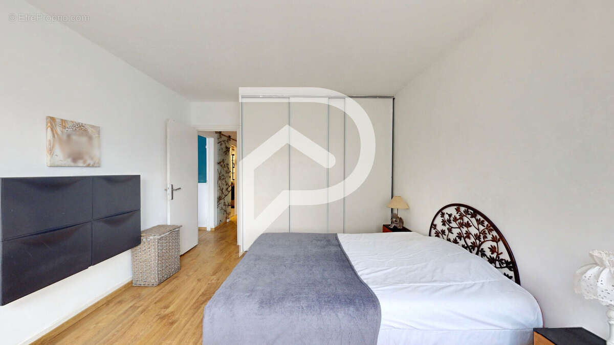Appartement à VERNEUIL-SUR-SEINE