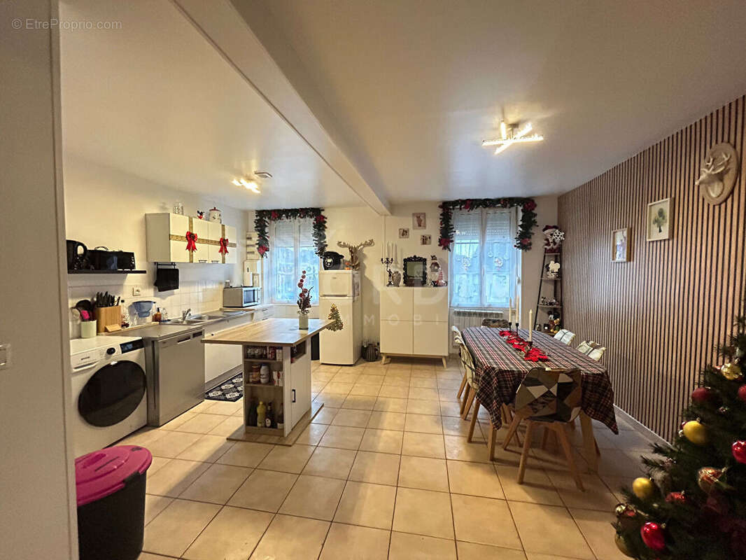 Appartement à TOUCY