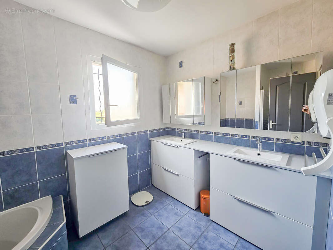 Maison à SAINT-MAURICE-L'EXIL