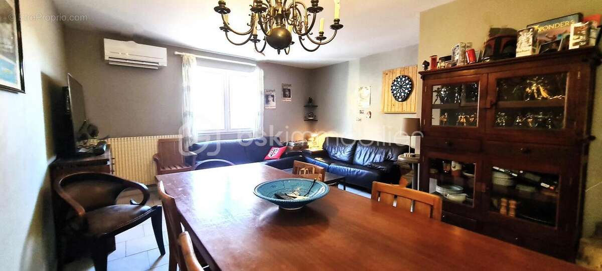 *** Maison de village de 146m²- Cour- Loggia- T2 en RDC- Vue- La Palme *** - photo 5