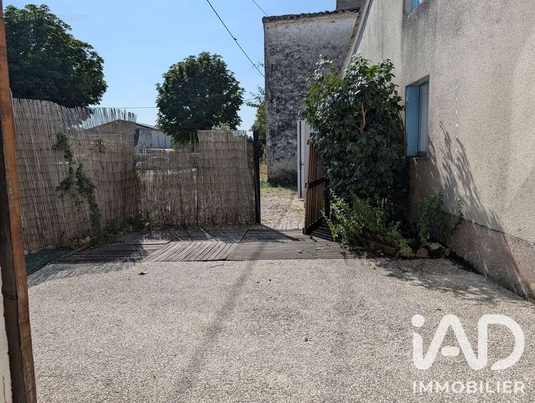 Maison 81 m² à Barbaste  - photo 3