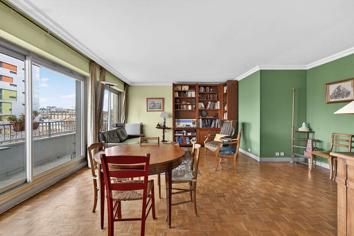 Appartement à PARIS-12E