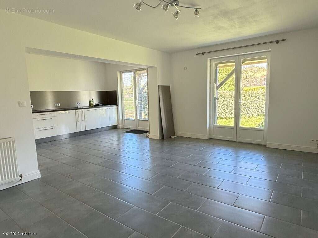 Maison à CIVRAY