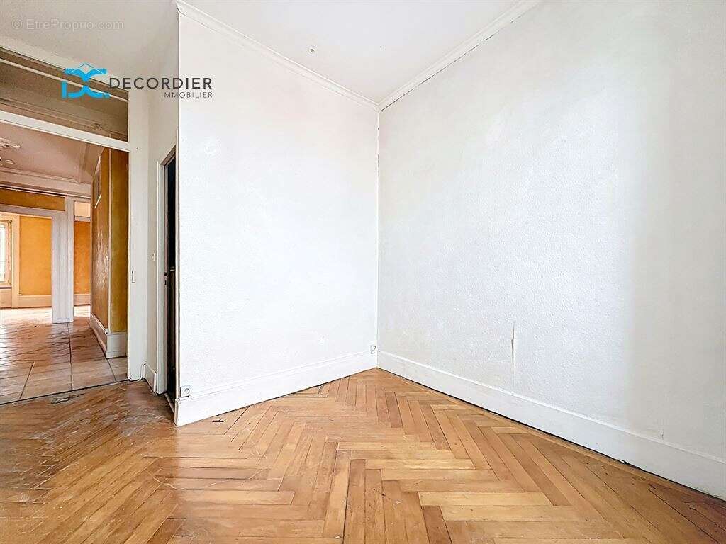 Appartement à EVIAN-LES-BAINS