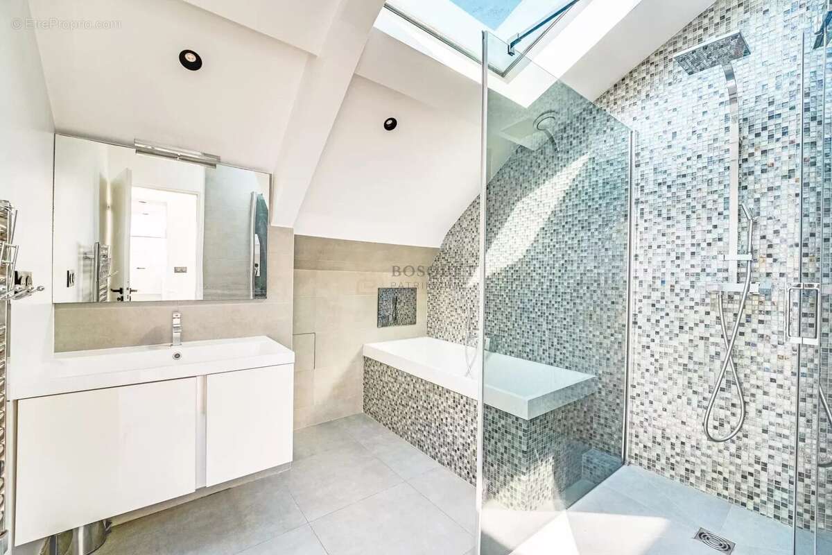 Commerce à SAINT-MANDE