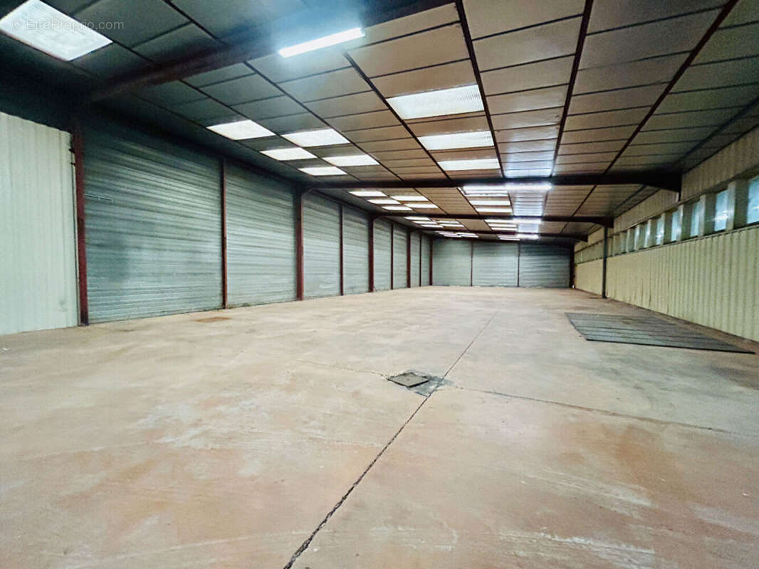 Commerce à SAINT-ERME-OUTRE-ET-RAMECOURT