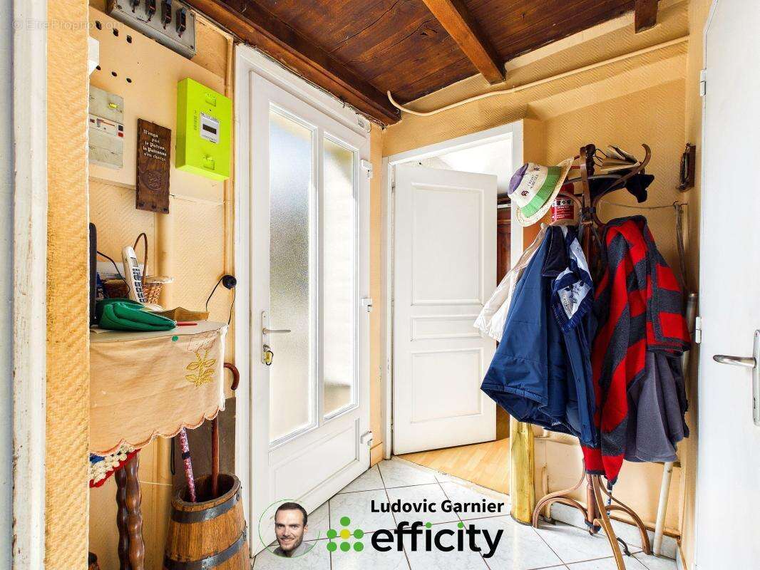 Maison à LAPENTY