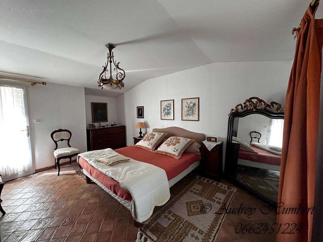 Maison à SAINT-MAIME