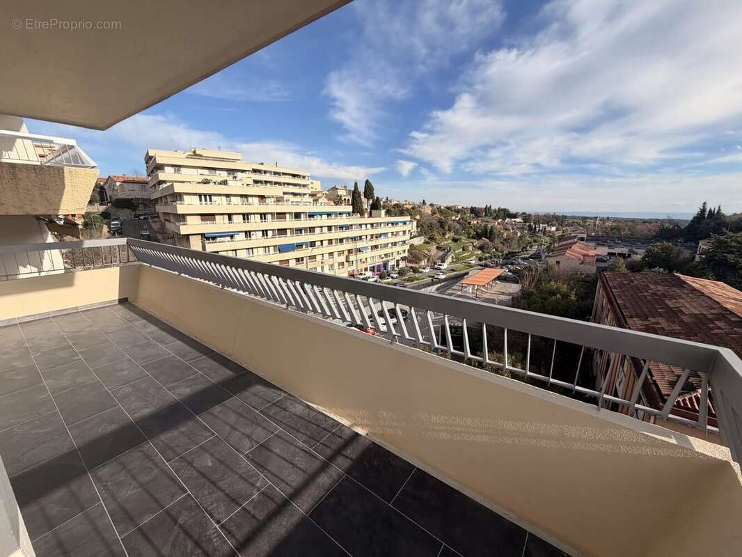 Appartement à VENCE