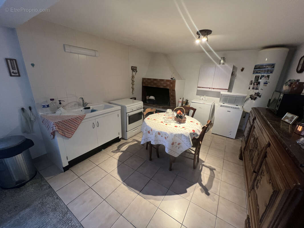 Maison à MASSAGUEL